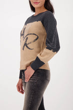 Load image into Gallery viewer, MONARI KNITTED SWEATER WITH COLOR-BLOCK DESIGN