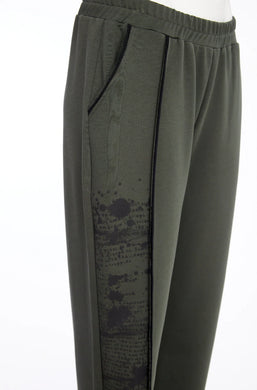 NAYA SLIM LEG PANT WITH PRINT DETAIL - FOREST AND BLACK
