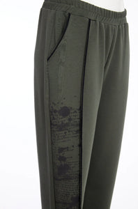 NAYA SLIM LEG PANT WITH PRINT DETAIL - FOREST AND BLACK