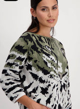 Load image into Gallery viewer, Monari Tiger sweater Grey Pattern