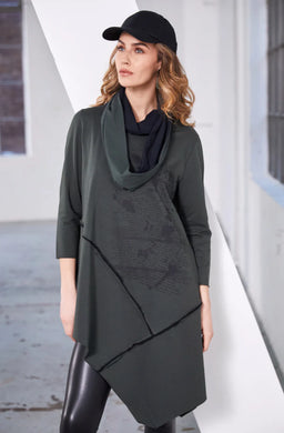 NAYA TOP WITH DIPPED HEMLINE - FOREST AND BLACK