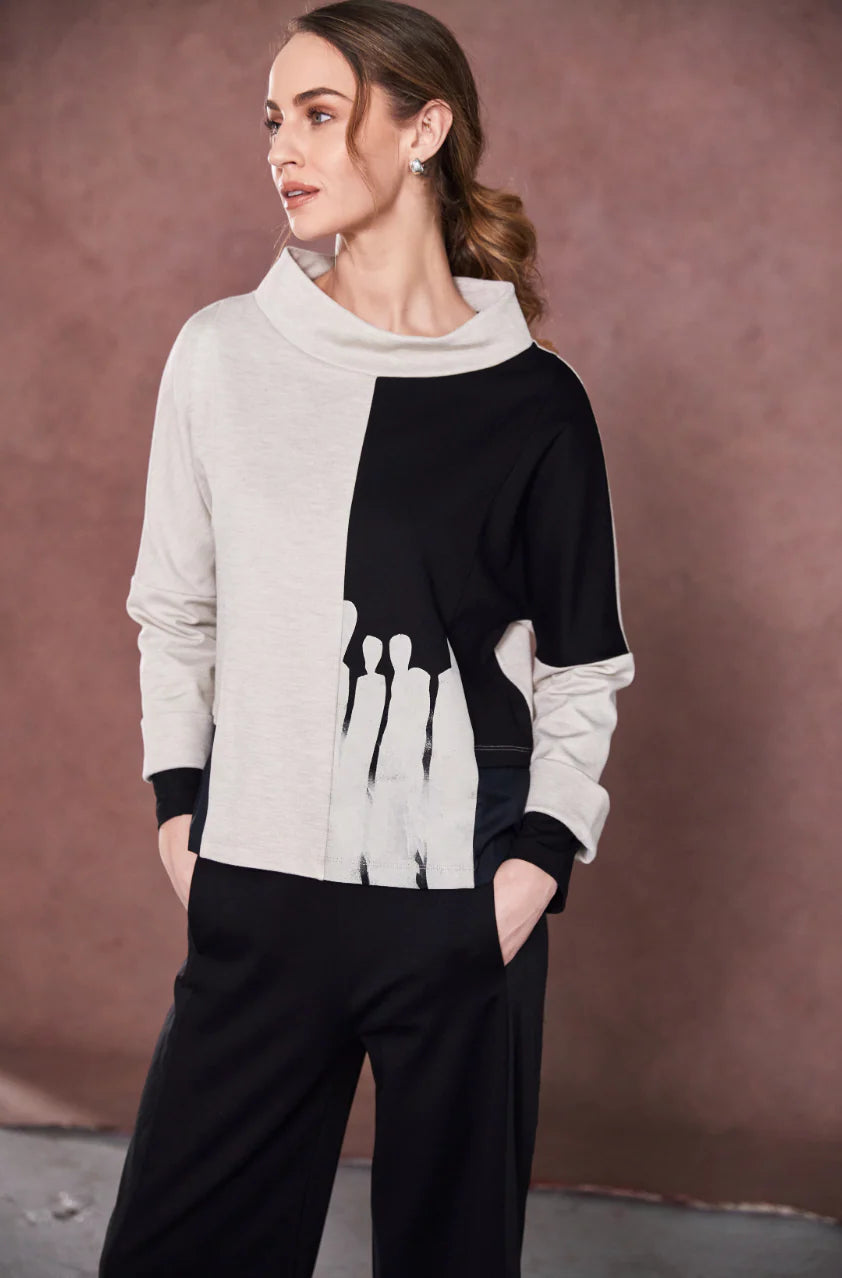 FUNNEL TOP WITH PLACEMENT PRINT - BLACK AND SAND