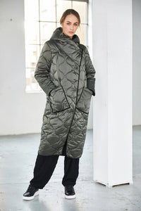 NAYA  Padded coat with pocket and contrasts