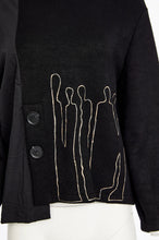 Load image into Gallery viewer, PLACEMENT PRINT TOP WITH HOOD - BLACK AND SAND