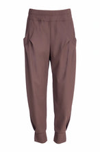 Load image into Gallery viewer, NAYA ICONIC CUFF TROUSERS IN COCOA