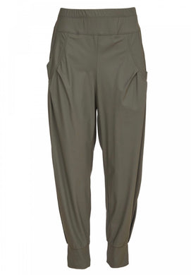 NAYA ICONIC CUFF TROUSER IN FOREST GREEN