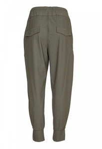 NAYA ICONIC CUFF TROUSER IN FOREST GREEN