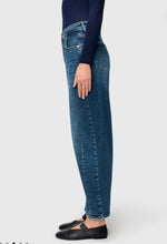 Load image into Gallery viewer, Mac Dakota Barrel Deep Blue Jeans
